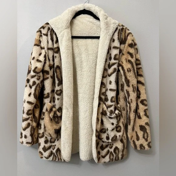 Altar’d State Reversible Faux Fur Hooded Jacket Small Leopard Print Cream Cozy - Picture 2 of 15